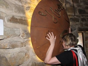 Objev Zlatokopa Henryho! Orloj rebelů