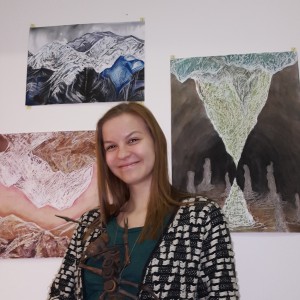 Královna matka mravenců prospektorů pogratulovala výraznému talentu z ART FABRIKY. Tereza Pöthe odkryla tajemství ukryté pod povrchem. Mravenci prospektoři přejí této talentované umělkyni úspěšné přijetí na vysokou školu.