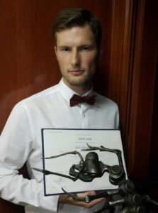 Novohistorik Jiří Sochorek se stal bakalářem historie. Mravenci prospektoři gratulují.